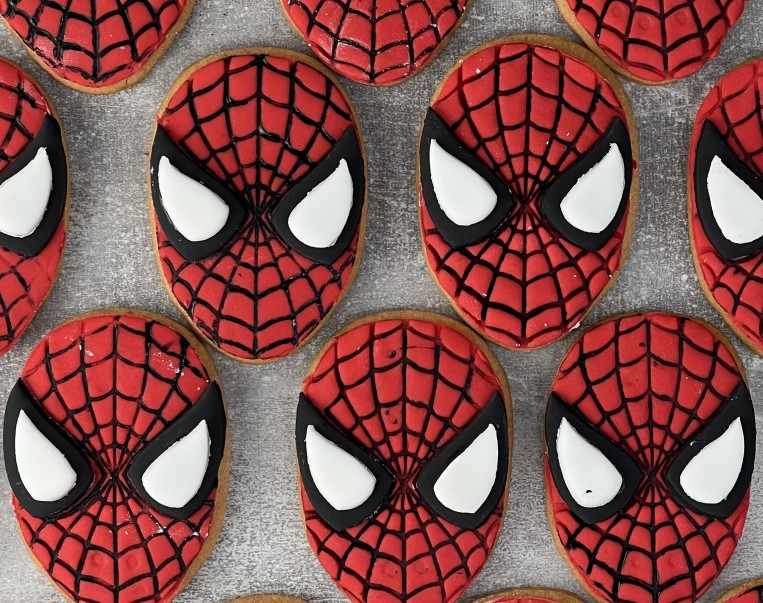 Μπισκότα με ζαχαρόπαστα Spiderman