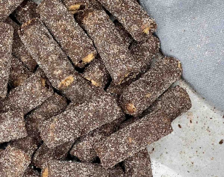 Πουράκι σοκολάτας με γέμιση Φυστικοβούτυρο 500γρ.